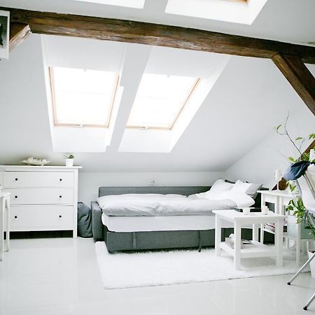 Apartamenty Hoza Attic Studio Warsaw Room photo