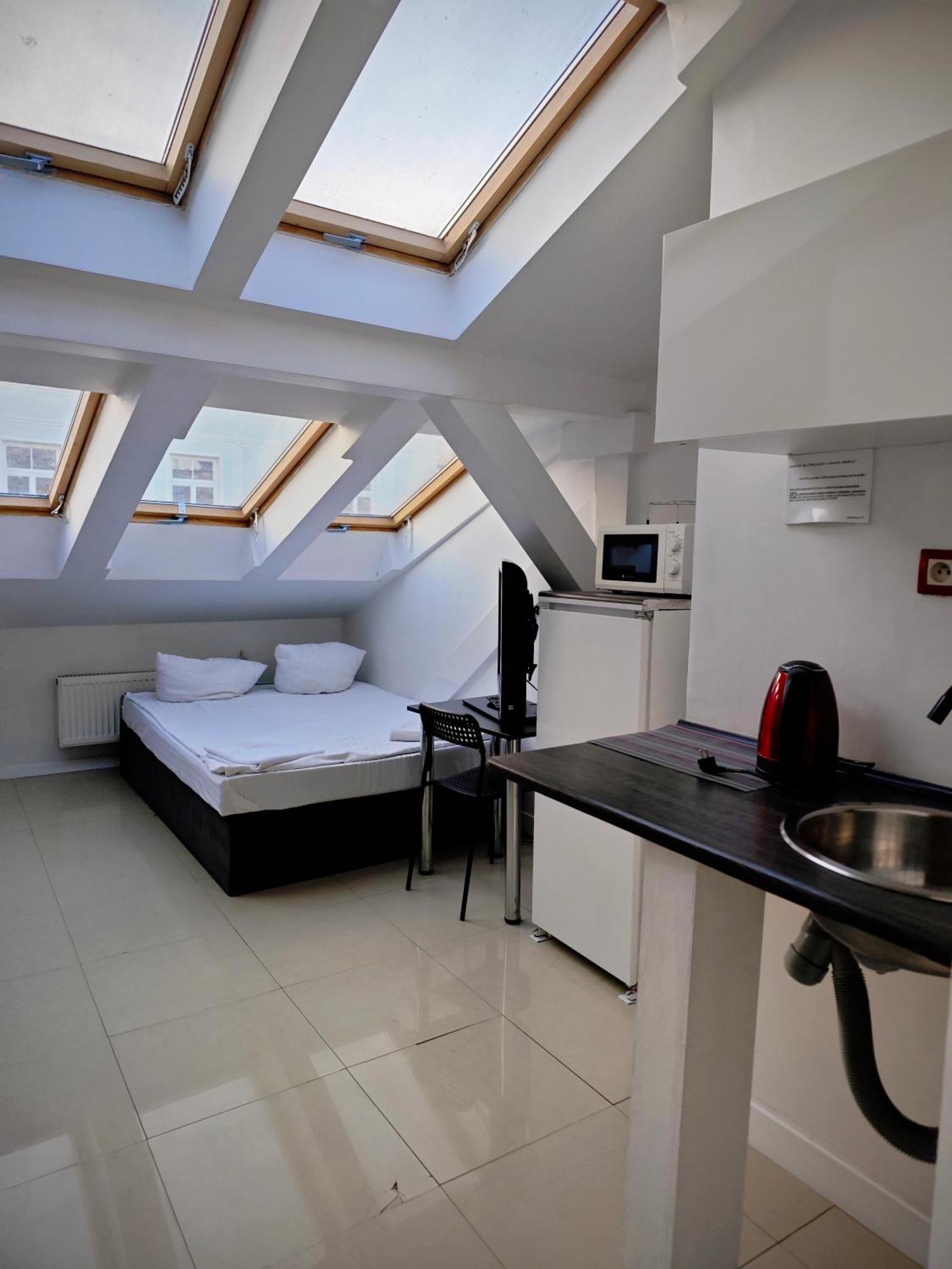 Apartamenty Hoza Attic Studio Warsaw Room photo